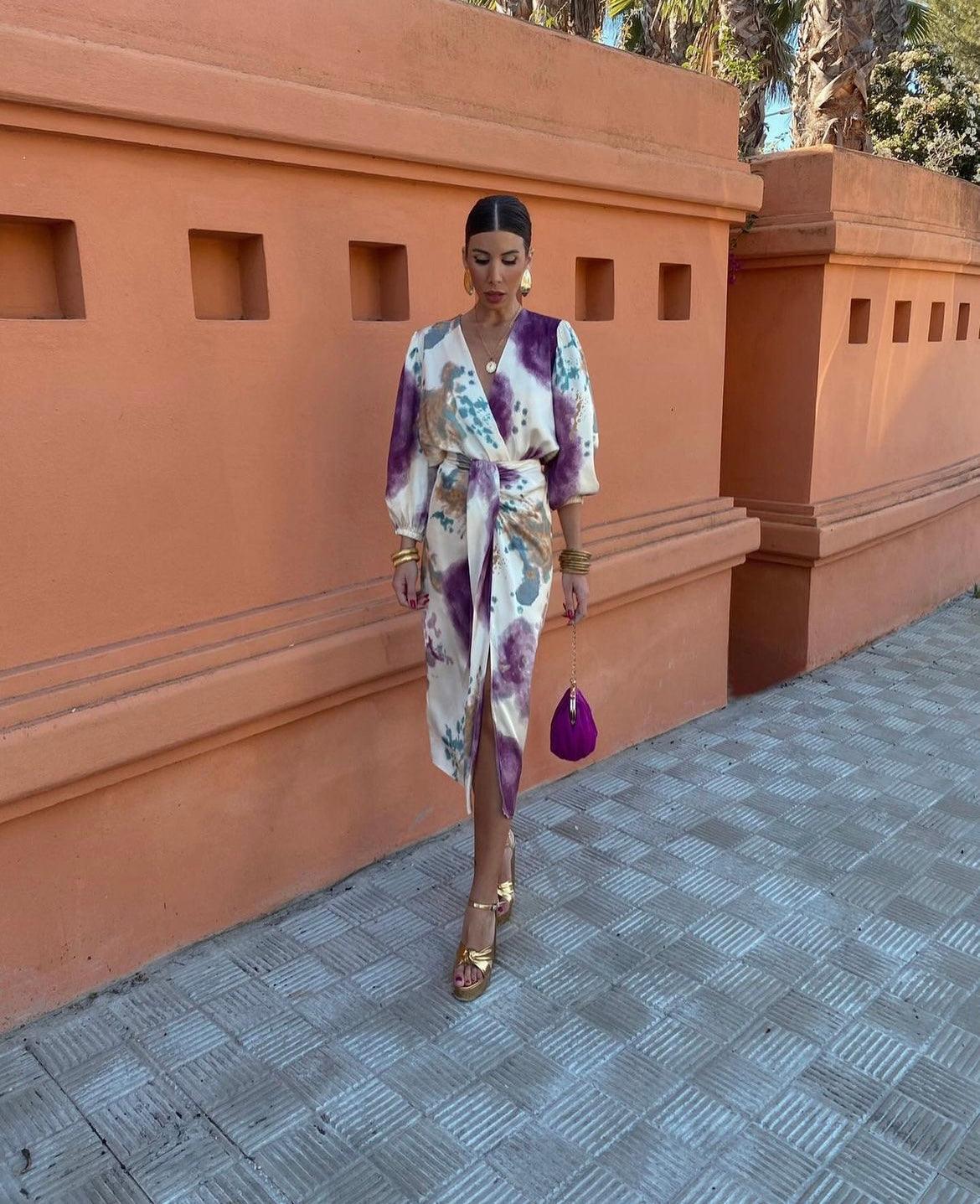 Seluné - Elegant V Neck Midi Dress With Belt