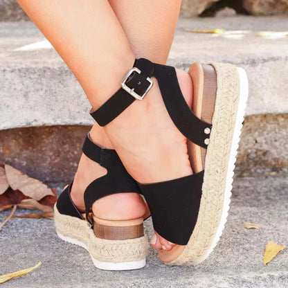 Women Comfortable Flat Sandals - Image 4