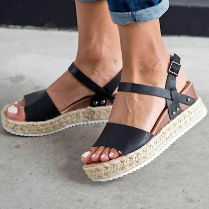 Women Comfortable Flat Sandals - Image 5