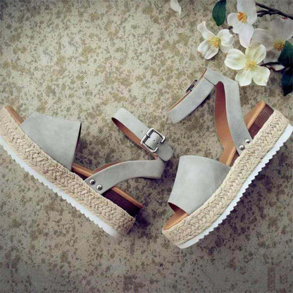 Women Comfortable Flat Sandals - Image 14