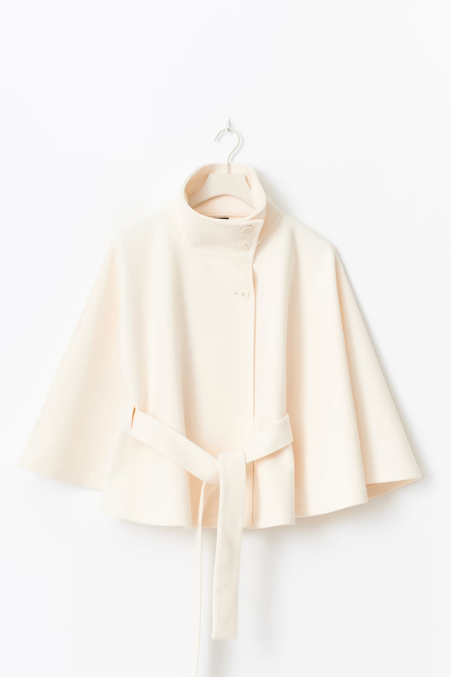 Amelia – Cape elegant cu curea