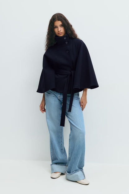 Amelia – Cape elegant cu curea