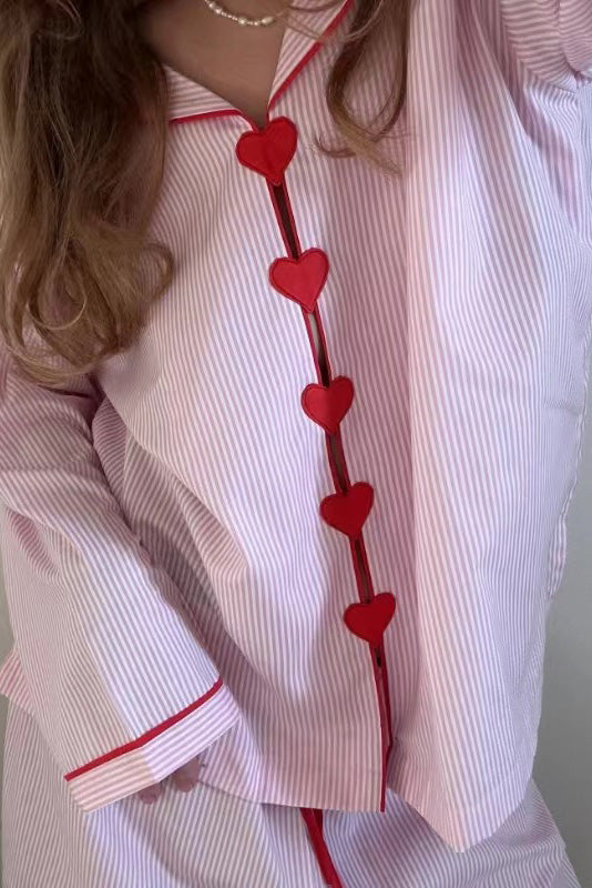 Orianna – Conjunto de pijama cómodo para mujer de dos piezas con botones en forma de corazón