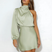 Larah – Robe asymétrique à une épaule effet satin