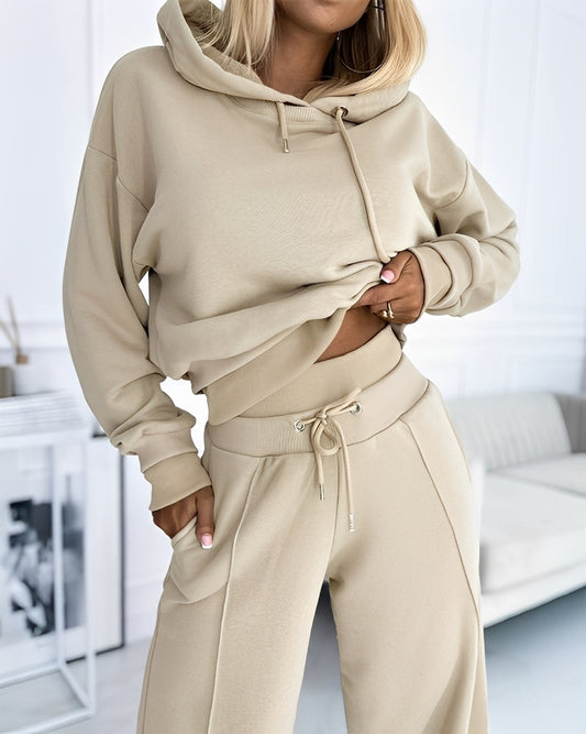 Paulera – Stylish Women’s Hooded Tracksuit Set