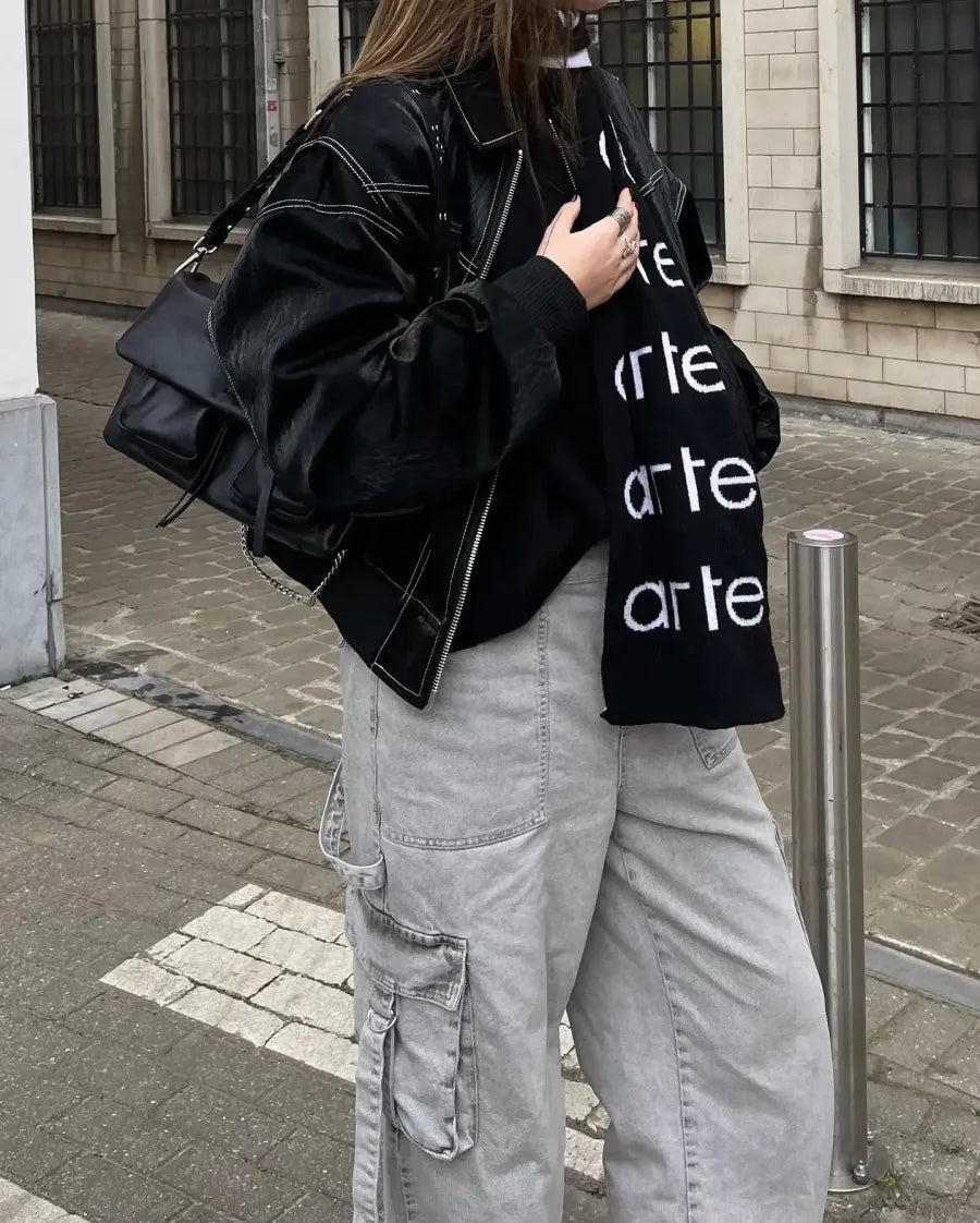 Valerissa - Oversized vegansk læderjakke til kvinder