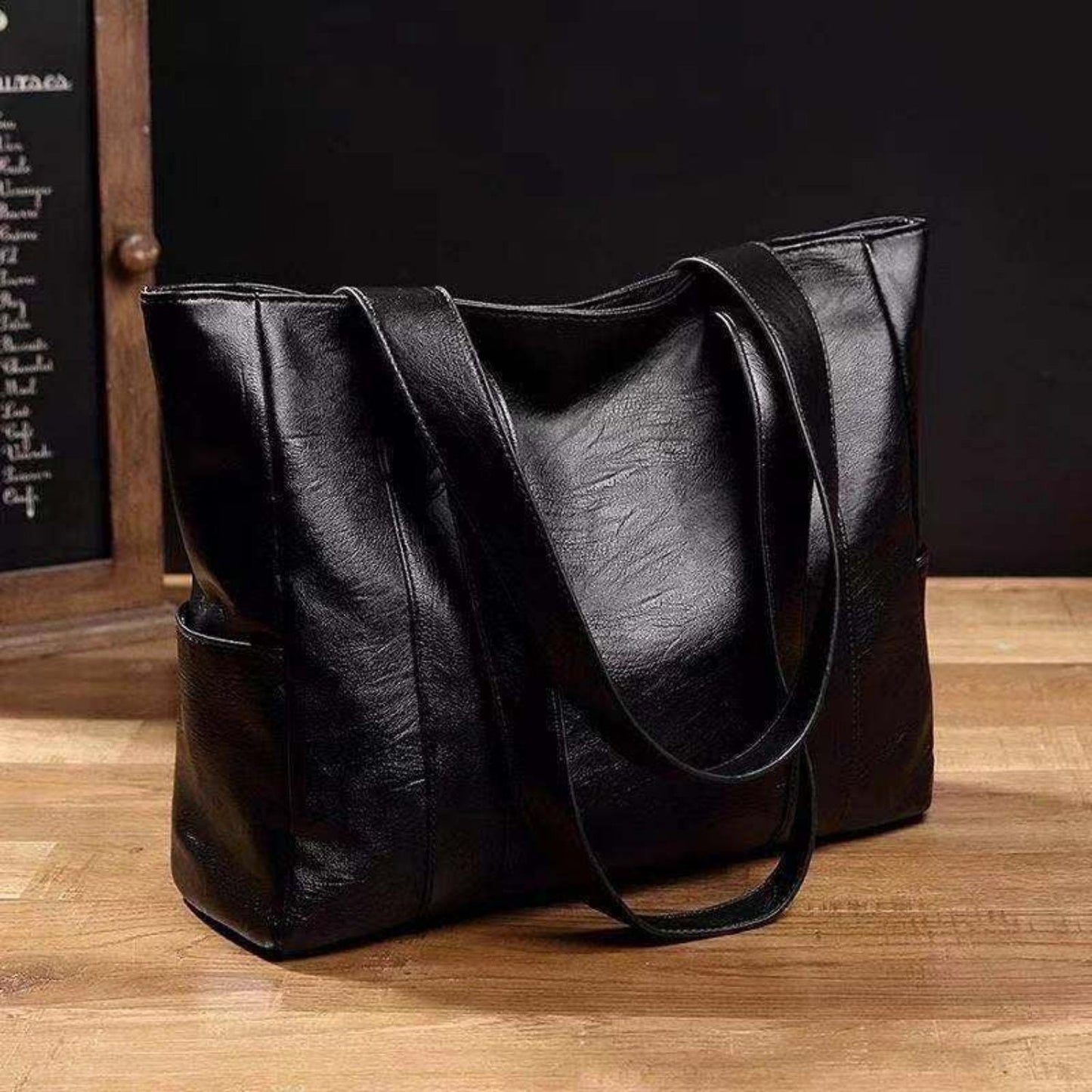 Valmora – Women’s Spacious Vintage Style Tote Bag