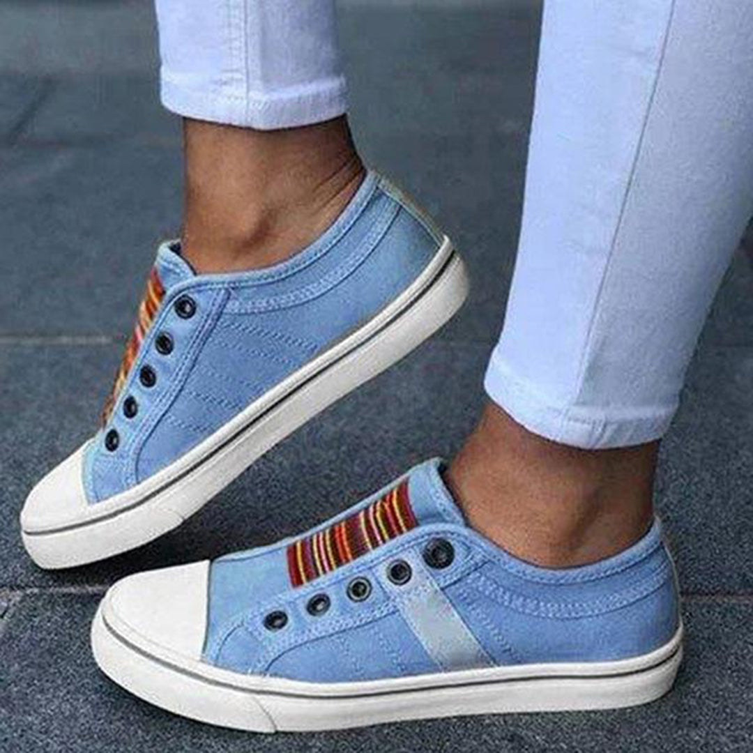 Women's Comfortable Slip-On Sneakers Canvas Casual Shoes - Image 2