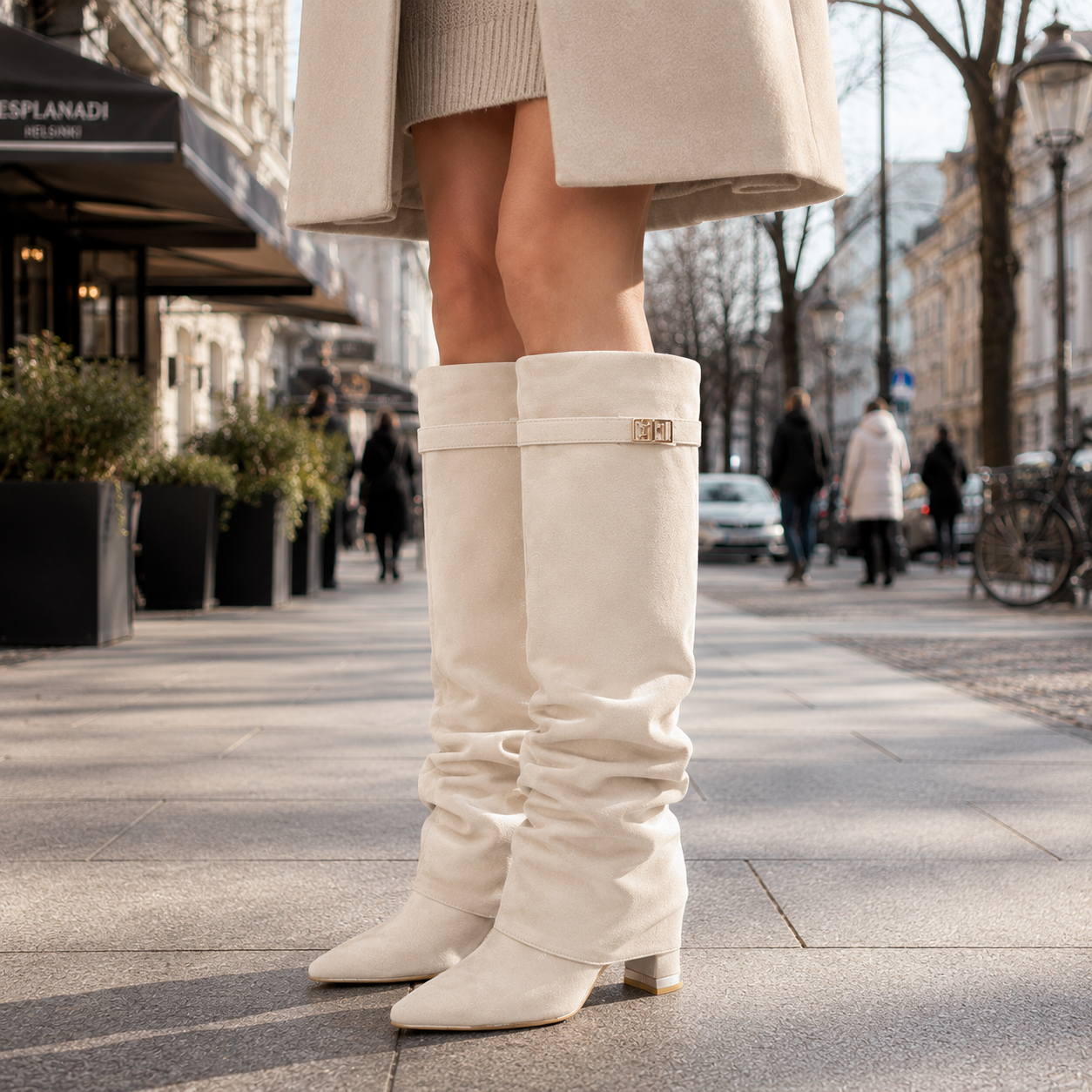 Women's Block Heel Knee High Boots - Image 2