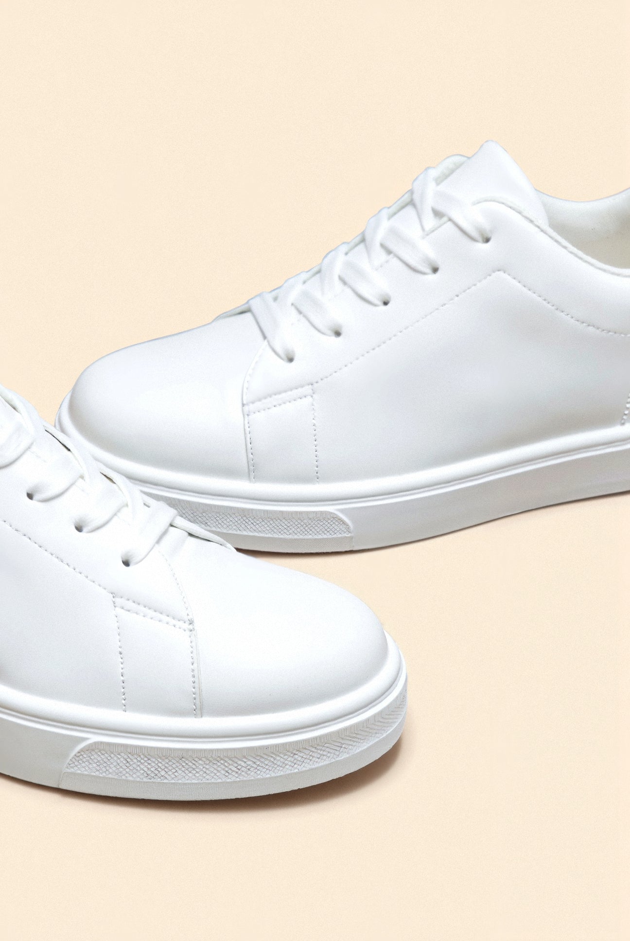 Evander - Minimalistiske hvide sneakers