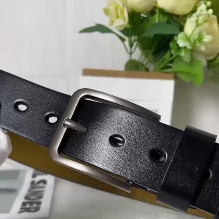 Tavian – Men’s Belt with Pin Buckle and Distinctive Finish