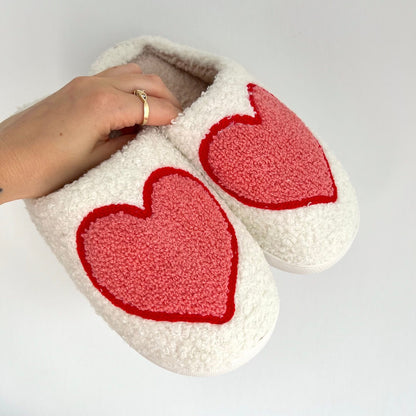 Maerla – Chaussons en peluche pour femmes en forme de cœur