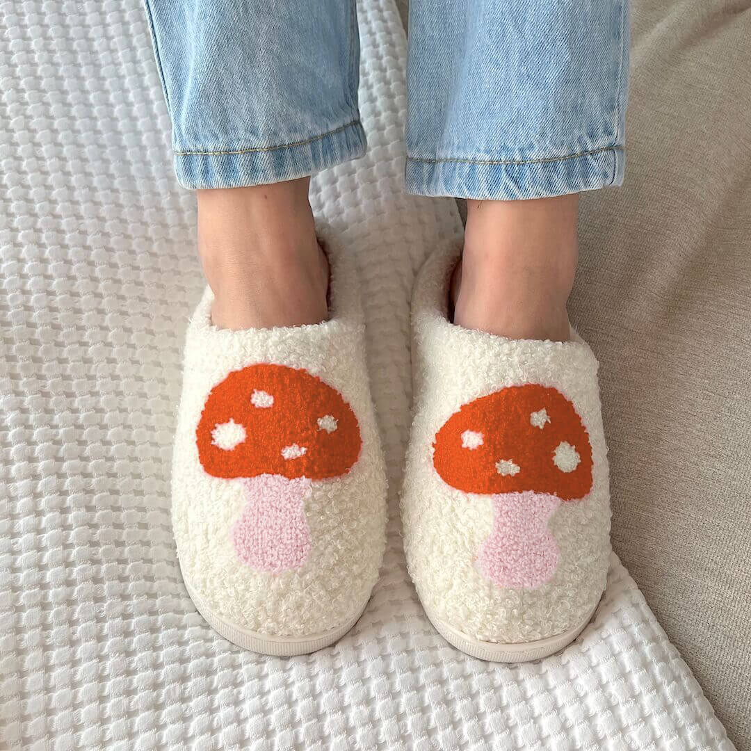 Maerla – Chaussons en peluche pour femmes en forme de cœur
