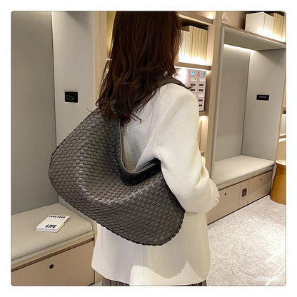Norivelle - Woven Shoulder Handbag