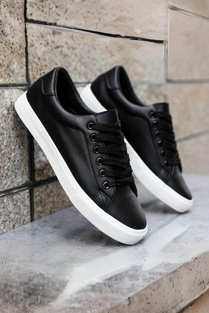 Caldris - White Classic Trainers