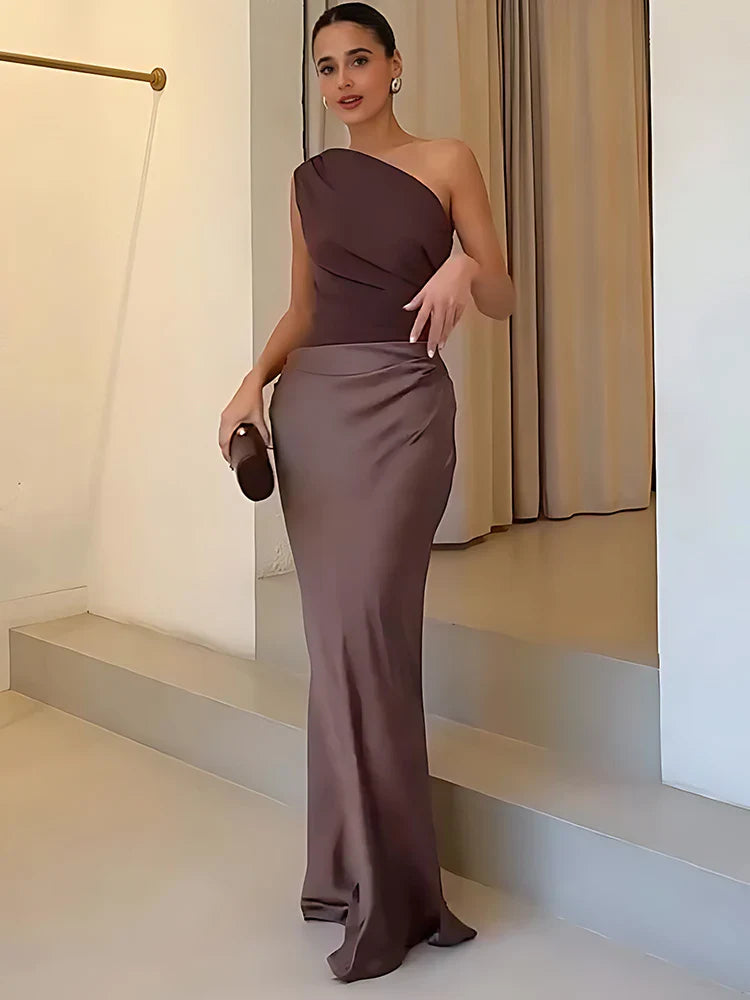 Selminda - Rochie maxi din satin cu un umăr gol