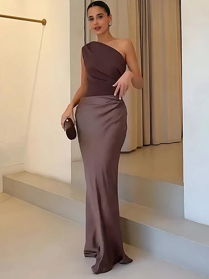 Selminda - Rochie maxi din satin cu un umăr gol