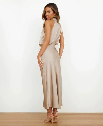 Solhena – Elegant Midi Dress