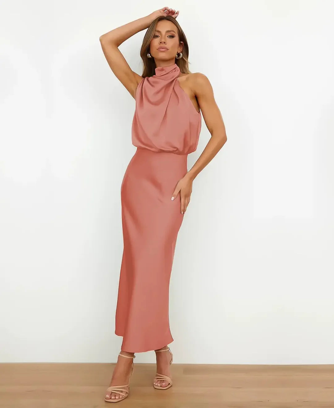 Solhena – Elegant Midi Dress
