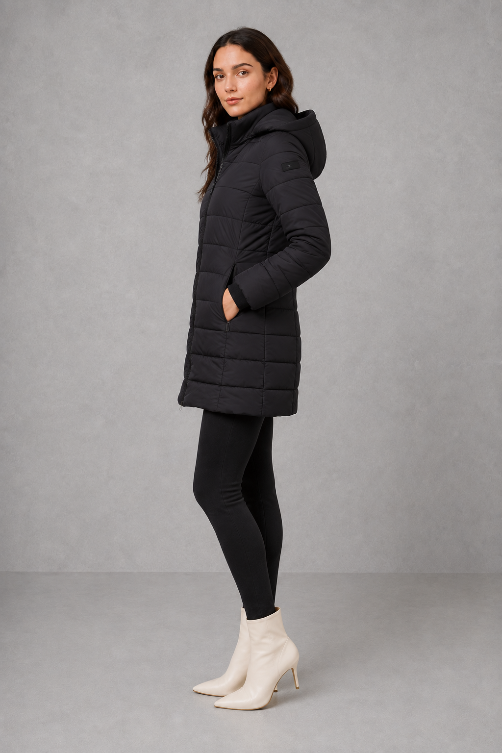 Women's Lightweight Quilted Insulated Hooded Puffer Coat - Image 2