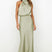 Clarisse – Elegantné midi šaty s halter výstrihom