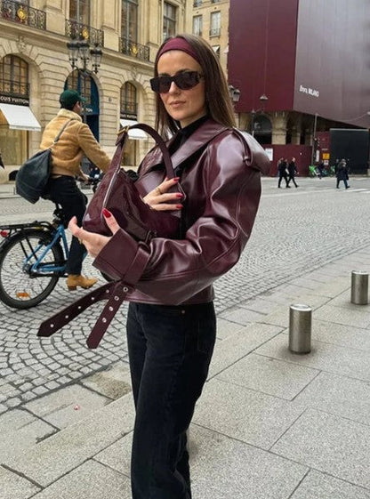 Liorene - Lesklá krátka bunda s opaskom na zaväzovanie