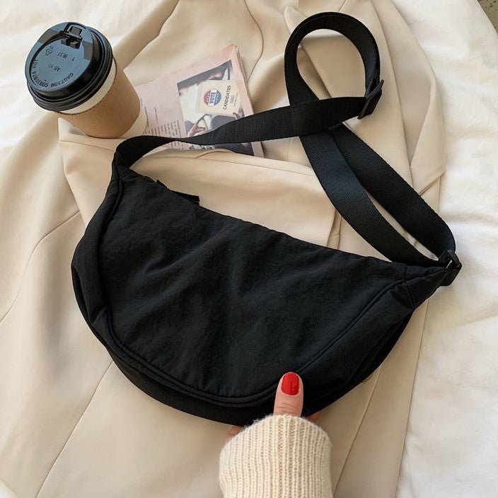 Stephanie - Halvmåne Crossbody-taske med justerbar rem