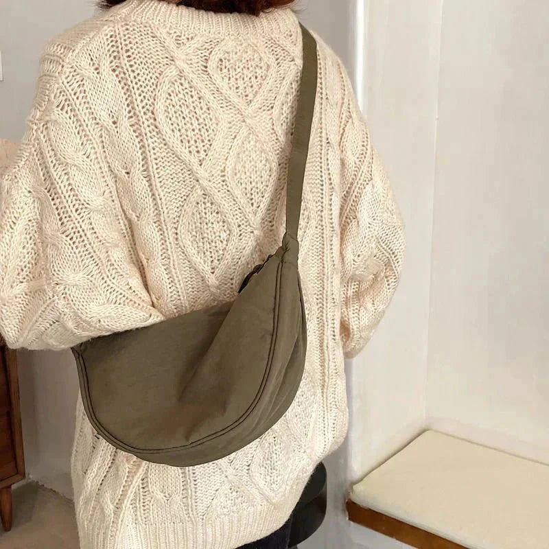 Stephanie - Halvmåne Crossbody-taske med justerbar rem