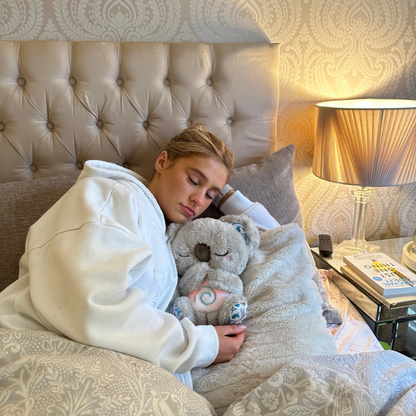 CalmiBear – Îmbrățișare liniștitoare pentru confort și relaxare