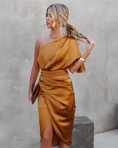 Sylvara – Midi φόρεμα σατέν με ανοιχτούς ώμους και draping