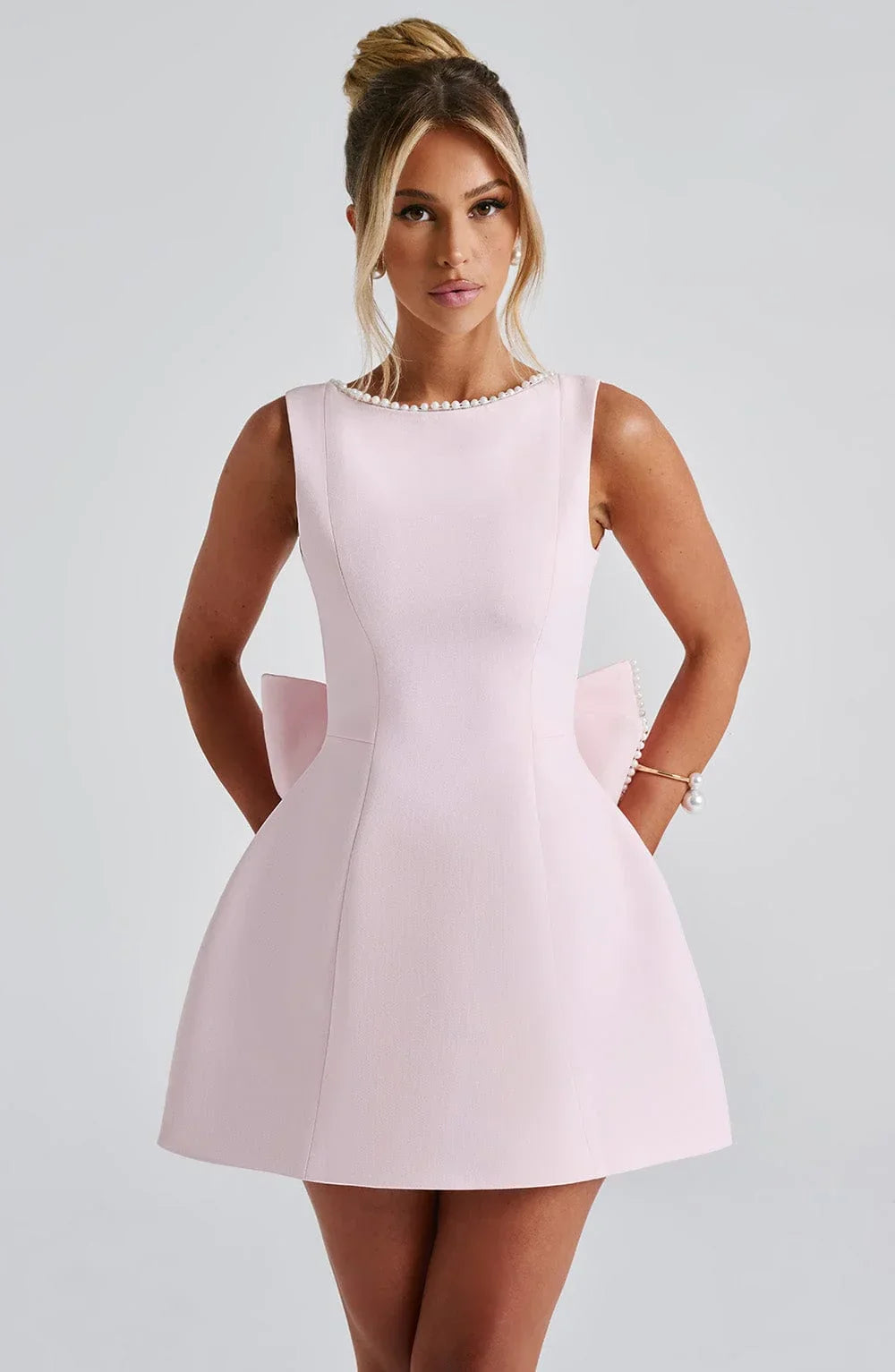 Elowyn – Back Bow Short Dress