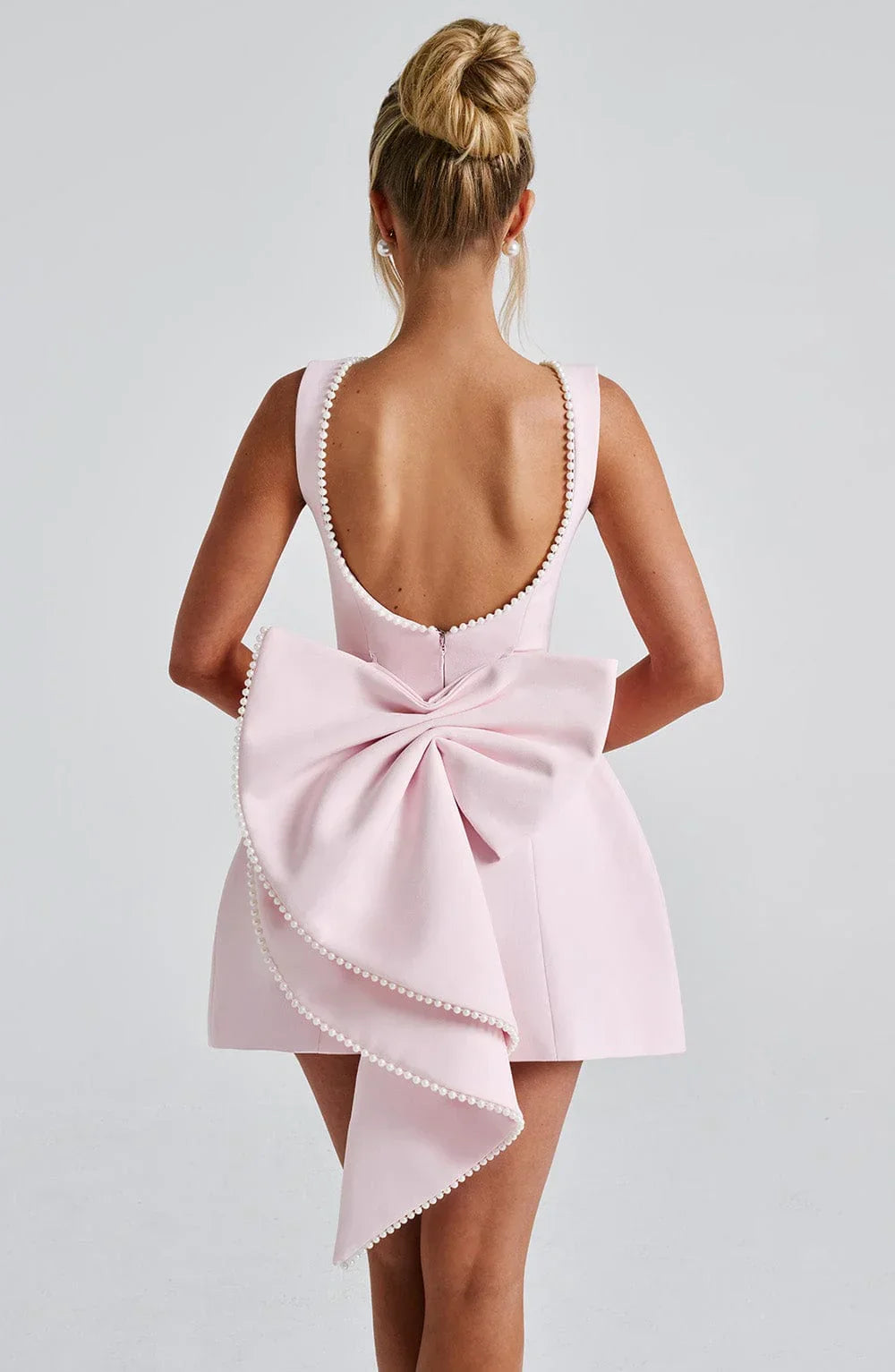 Elowyn – Back Bow Short Dress