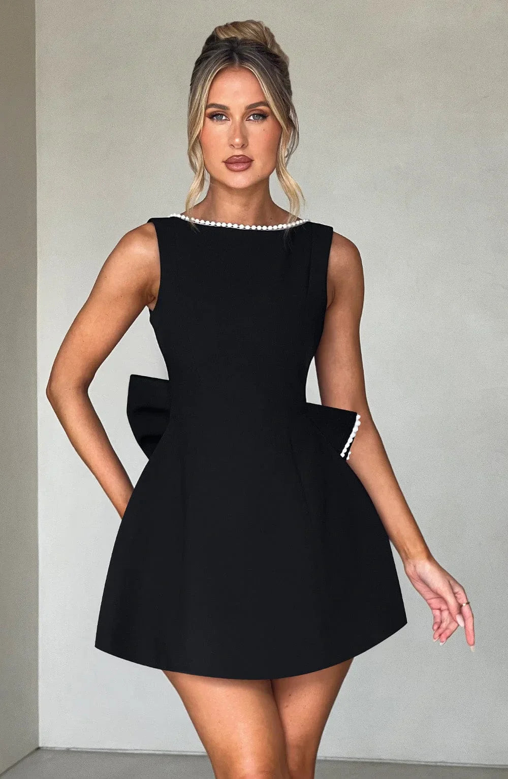 Elowyn – Back Bow Short Dress